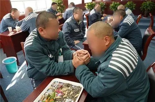 服刑人员消费高了，影响减刑吗？