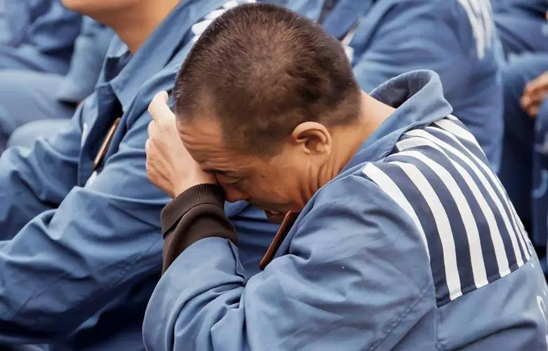 为什么减刑和假释不能同时申请？