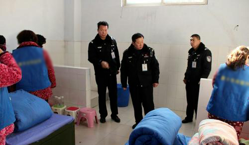 看守所洗个舒服的热水澡那么难吗？