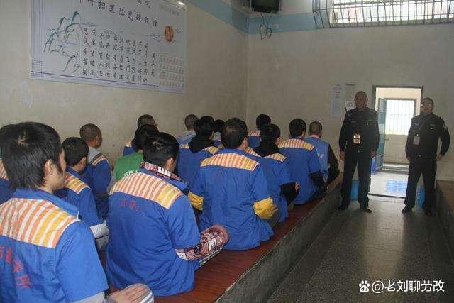 进了看守所多久剃光头